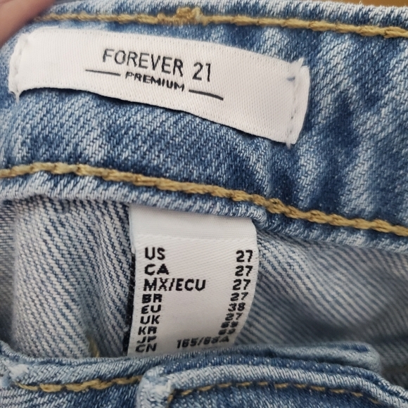 Forever 21 Baggy Jeans - Picture 6 of 6